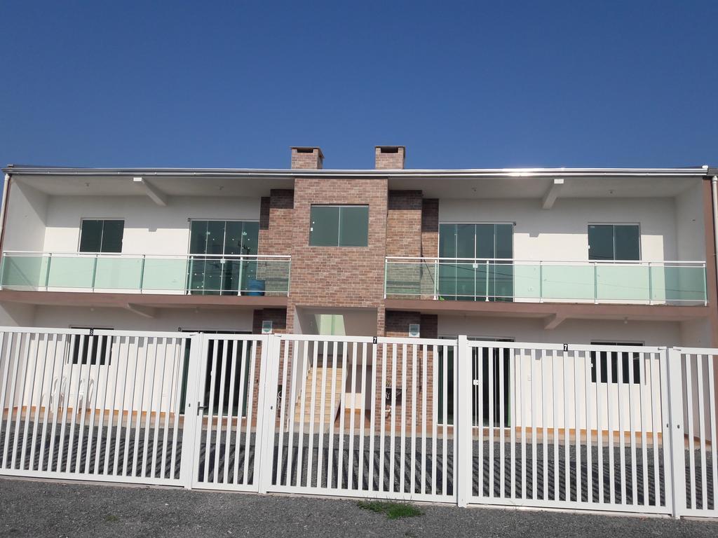 Conjunto Residencial Verdes Mares Guaratuba Exteriör bild
